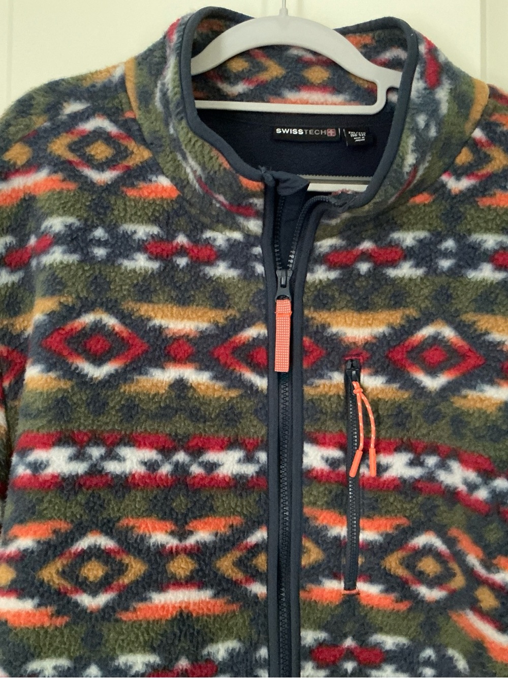 Nice Swiss Tech Full zip fleece jacket 2XL
Perfect for chilly evenings